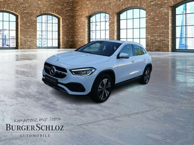 Mercedes-Benz GLA 220