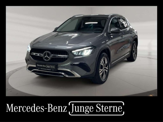 Mercedes-Benz GLA 220