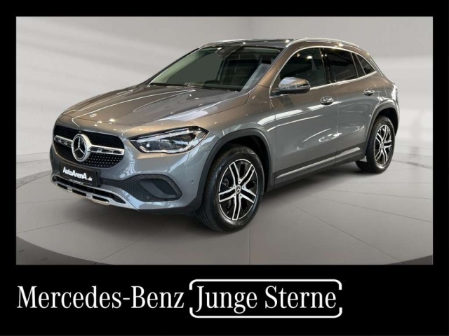 Mercedes-Benz GLA 220