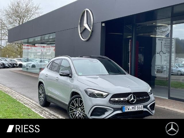 Mercedes-Benz GLA 220
