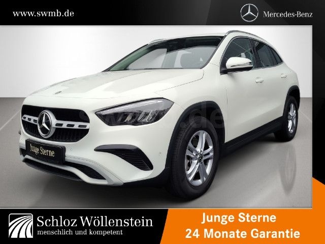 Mercedes-Benz GLA 220