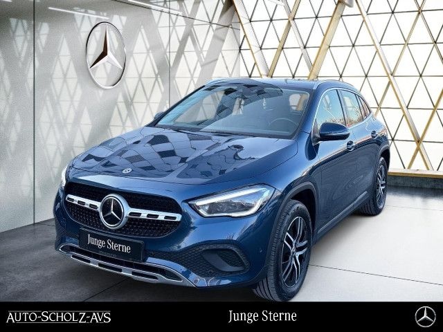 Mercedes-Benz GLA 220