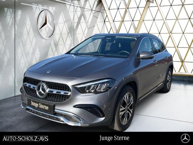 Mercedes-Benz GLA 220
