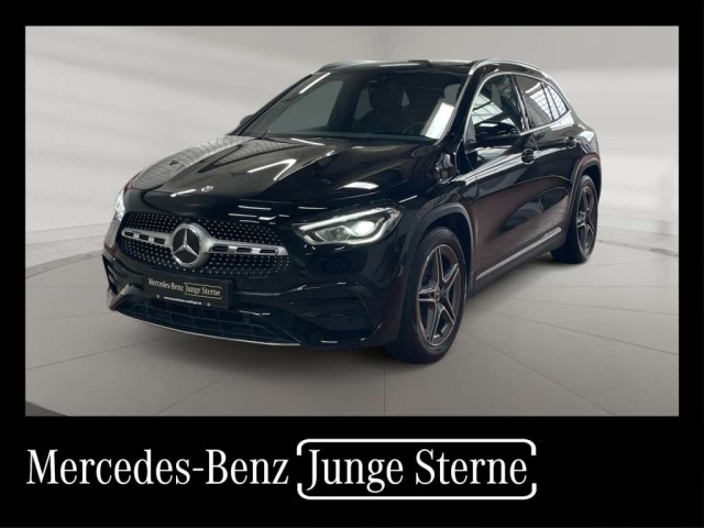 Mercedes-Benz GLA 220