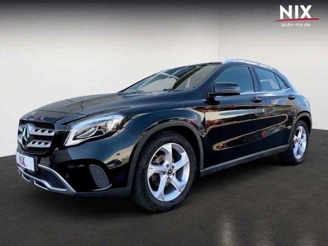 Mercedes-Benz GLA 220