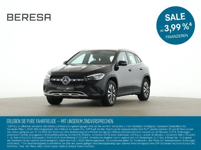 Mercedes-Benz GLA 220