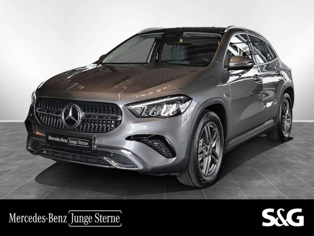 Mercedes-Benz GLA 220