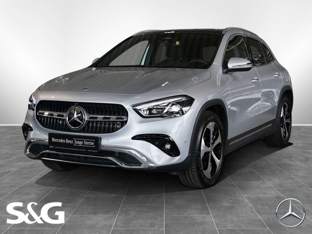 Mercedes-Benz GLA 220