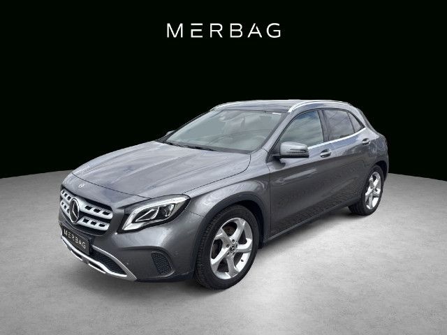 Mercedes-Benz GLA 220