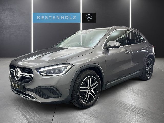 Mercedes-Benz GLA 220