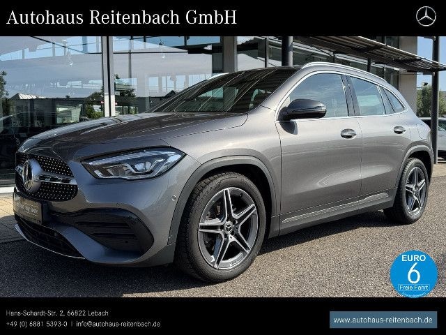 Mercedes-Benz GLA 220