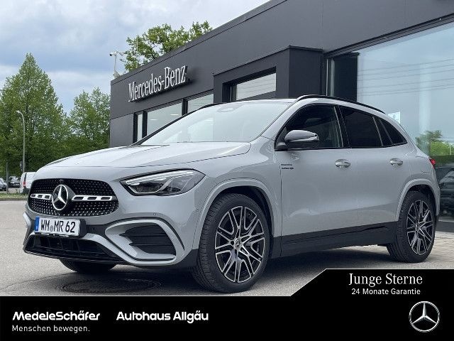 Mercedes-Benz GLA 220