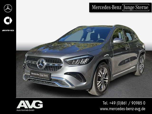 Mercedes-Benz GLA 220