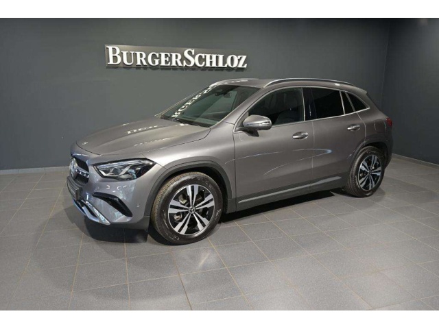 Mercedes-Benz GLA 220