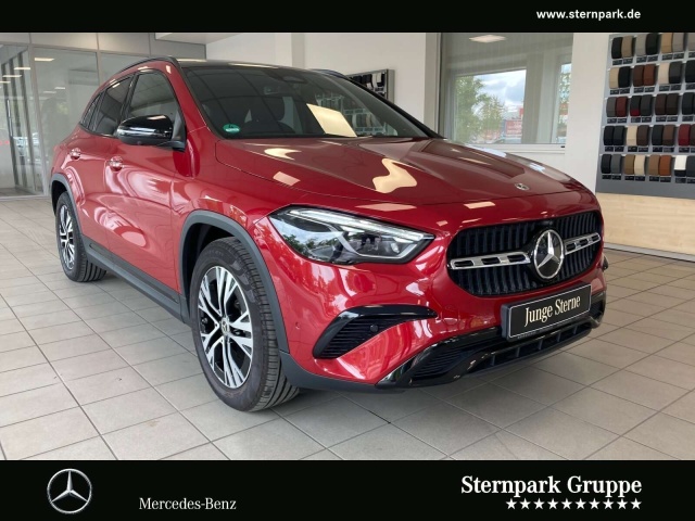 Mercedes-Benz GLA 220
