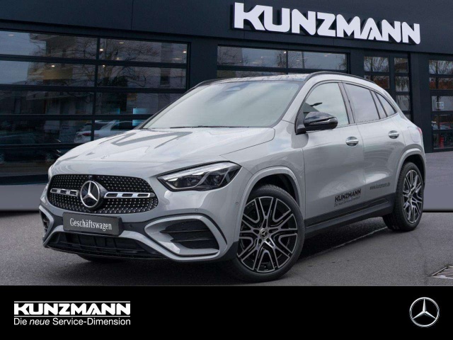 Mercedes-Benz GLA 220