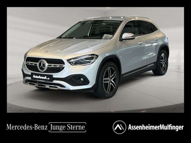 Mercedes-Benz GLA 220
