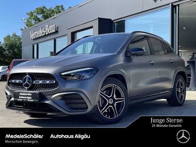 Mercedes-Benz GLA 220