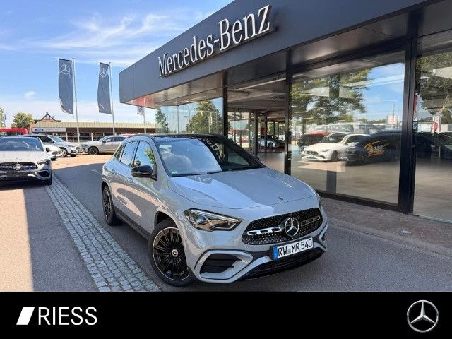 Mercedes-Benz GLA 220