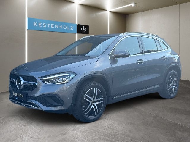 Mercedes-Benz GLA 220
