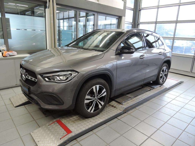 Mercedes-Benz GLA 250