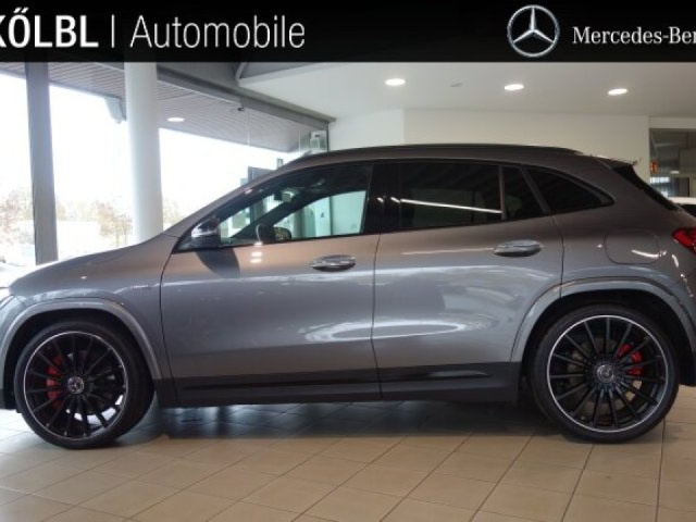 Mercedes-Benz GLA 35 AMG