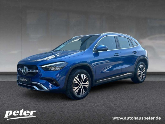 Mercedes-Benz GLA 220
