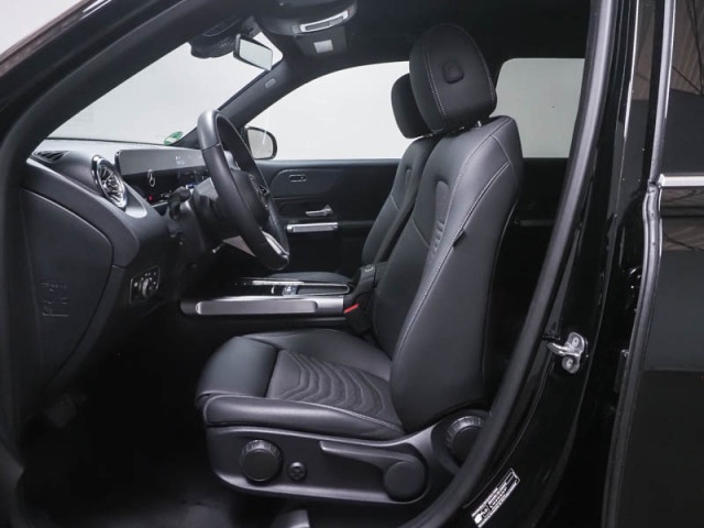 Mercedes-Benz GLB 180