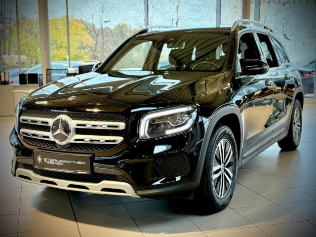 Mercedes-Benz GLB 200