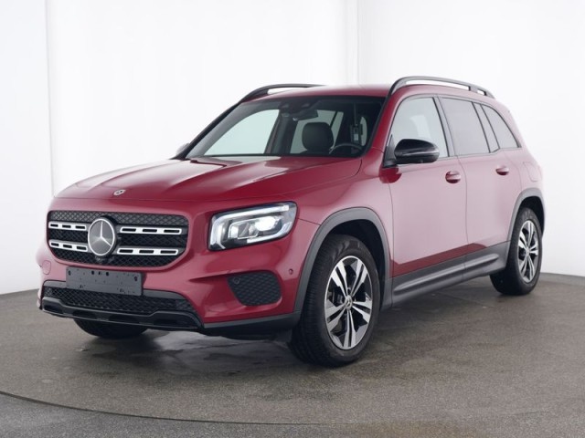 Mercedes-Benz GLB 200