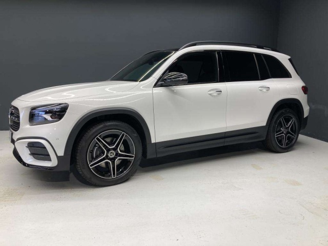 Mercedes-Benz GLB 200
