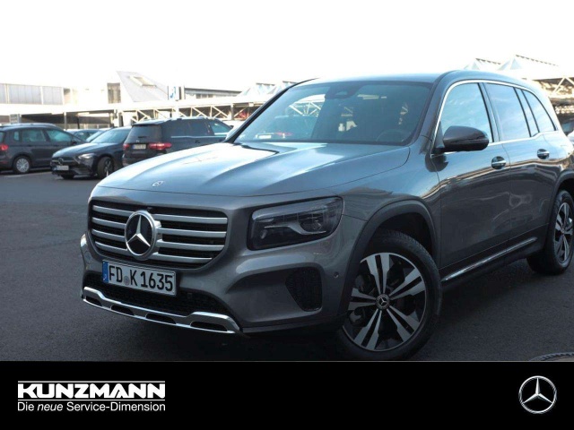 Mercedes-Benz GLB 200