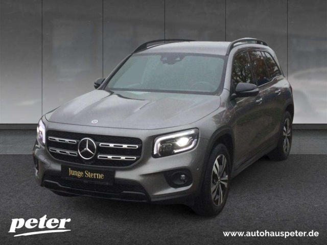 Mercedes-Benz GLB 220