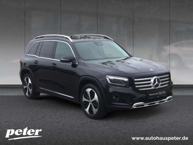 Mercedes-Benz GLB 220