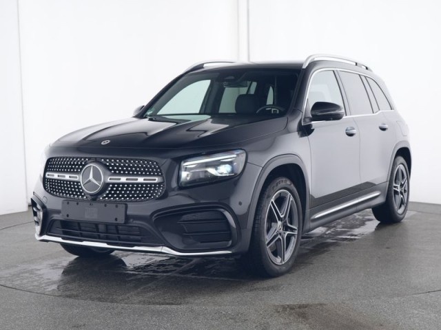 Mercedes-Benz GLB 220