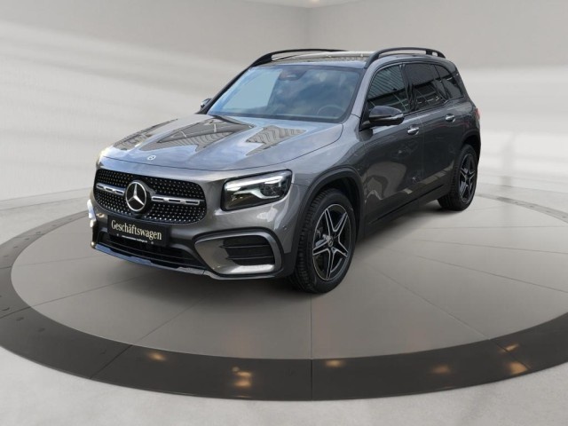 Mercedes-Benz GLB 220