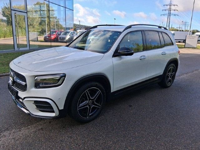 Mercedes-Benz GLB 220
