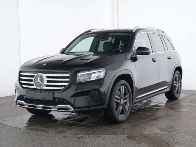 Mercedes-Benz GLB 220