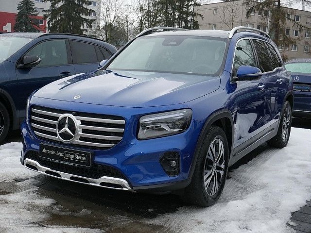 Mercedes-Benz GLB 220