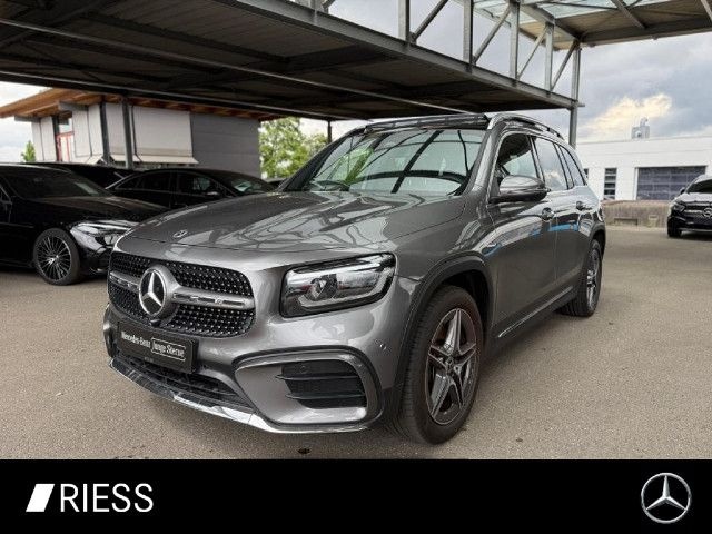 Mercedes-Benz GLB 220