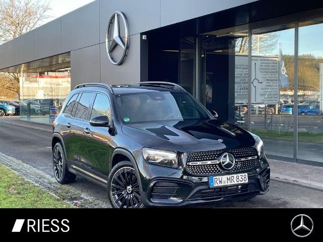 Mercedes-Benz GLB 220