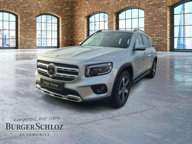 Mercedes-Benz GLB 220