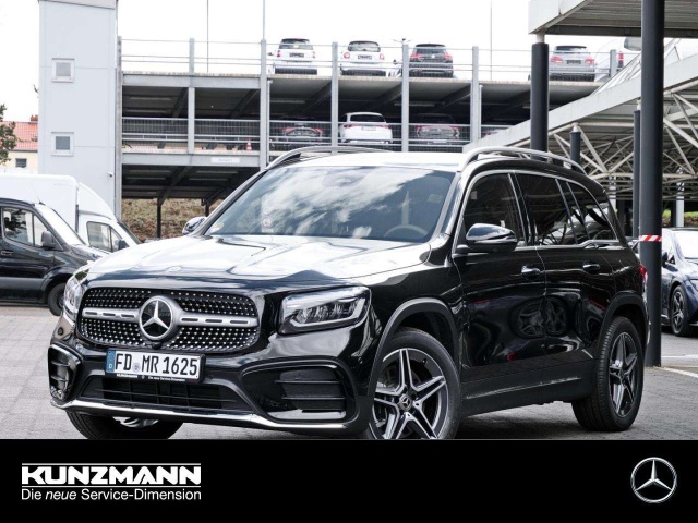 Mercedes-Benz GLB 220