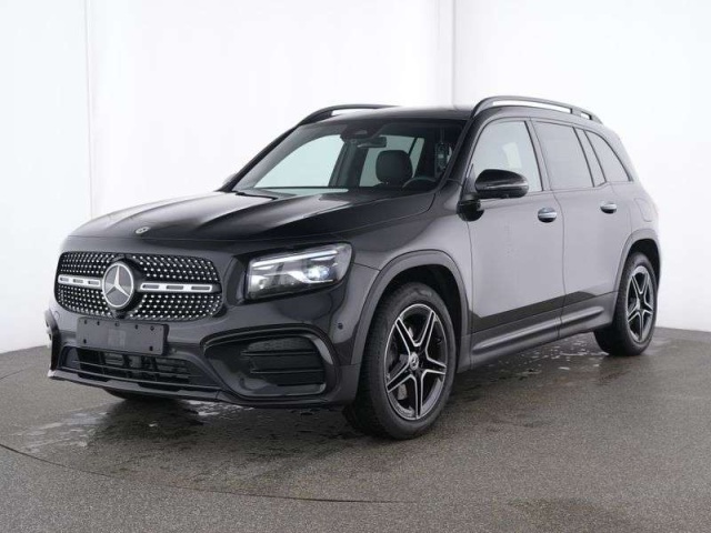Mercedes-Benz GLB 220