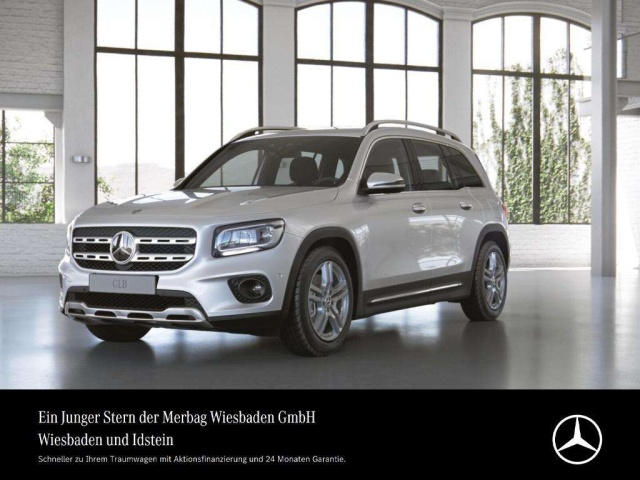Mercedes-Benz GLB 220