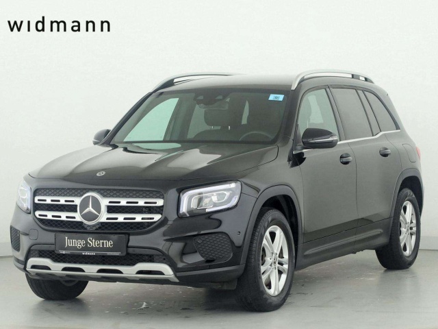 Mercedes-Benz GLB 220
