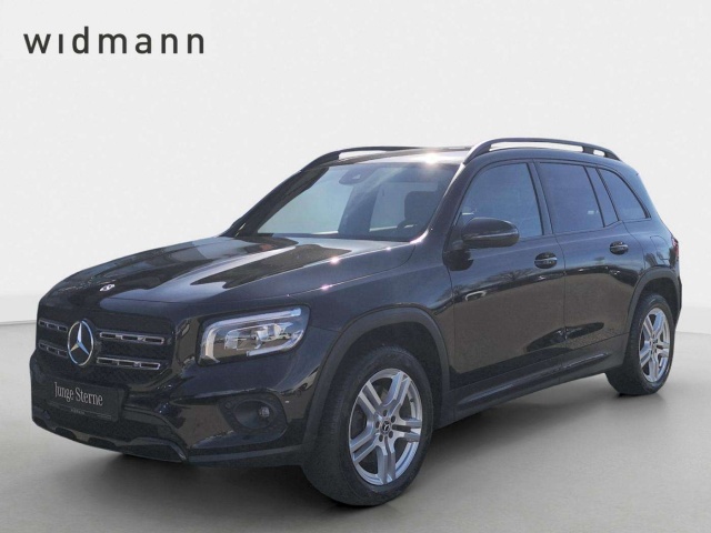 Mercedes-Benz GLB 220