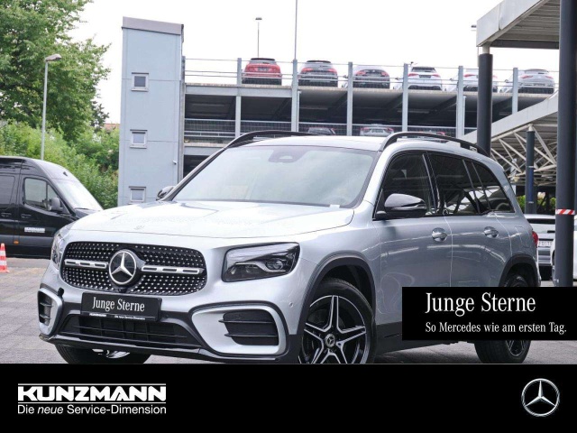 Mercedes-Benz GLB 220