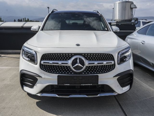 Mercedes-Benz GLB 220