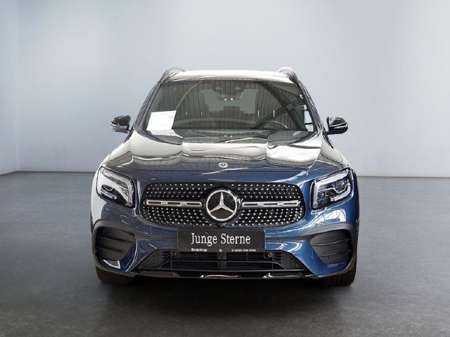 Mercedes-Benz GLB 220